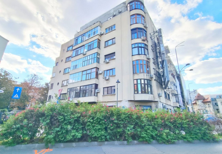 APARTAMENT CU 4 CAMERE 132 MP PIATA ROMANA, LAHOVARI, DIONISIE LUPU