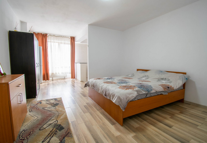 Auchan-Vitan Garsoniera 30 mp,mobilata si utilata,etaj 8,comision 0%