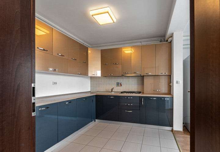 Apartament cu 3 camere | 79,1mp suprafață totală | Dr. Fermei | Loc de parcare 