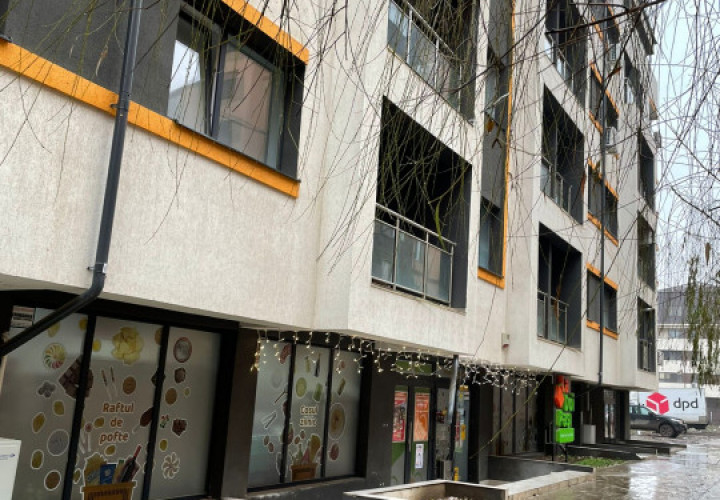 Spatiu comercial 110 mp vitrina 13m Militari Residence-Tineretului doua intrari 