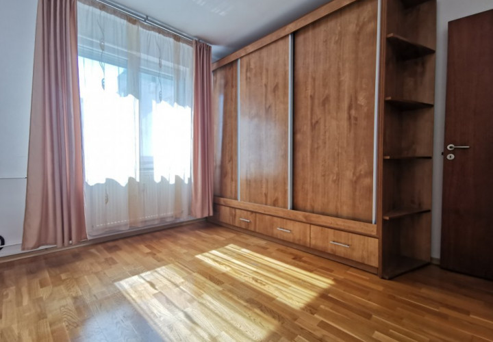 NOU in piata! Apartament luminos 3 camere Rm.Valcea metrou Dristor