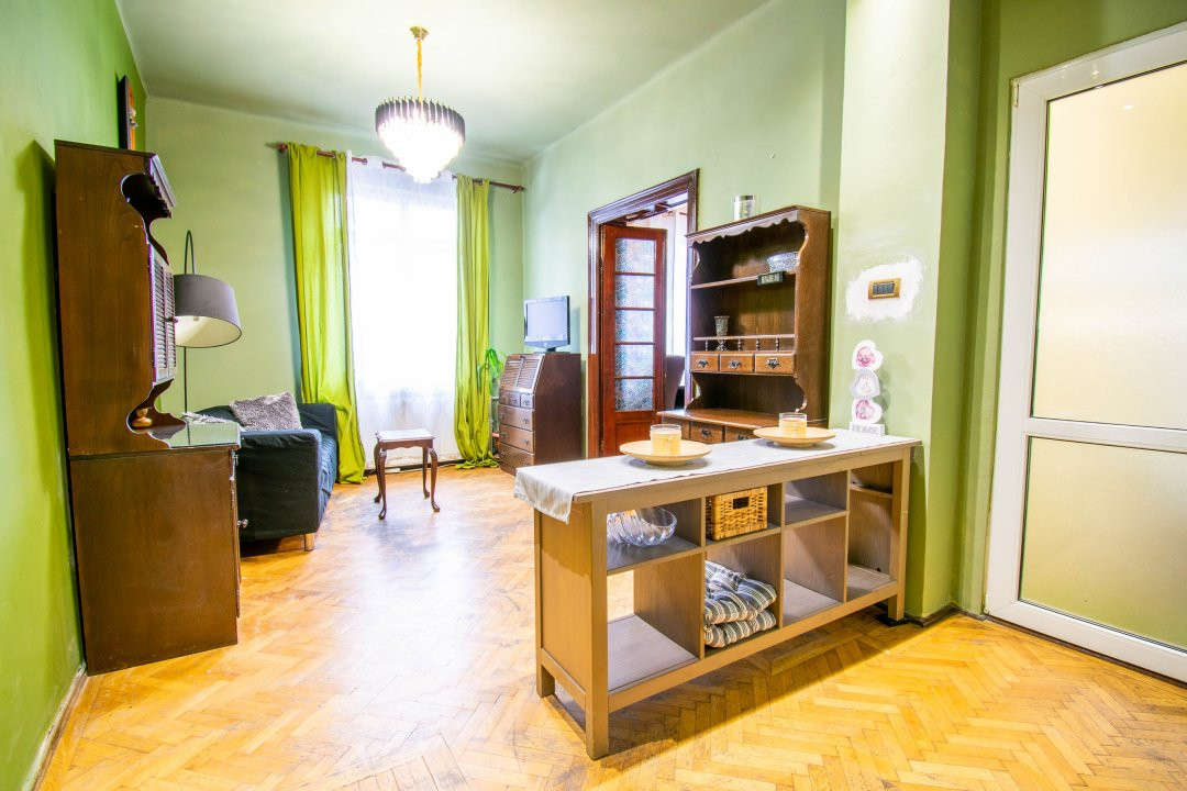 Apartament  3 camere in vila zona Titulescu-Banu Manta 0% comision