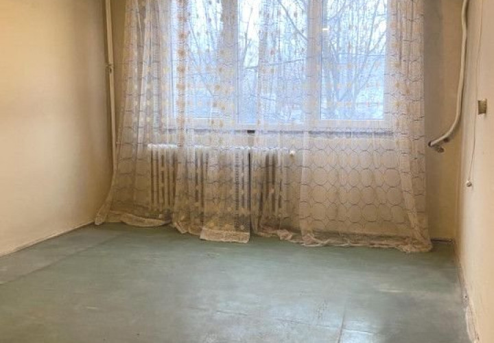 Apartament 3 camere, decomandat, 5 min metrou 1 Decembrie